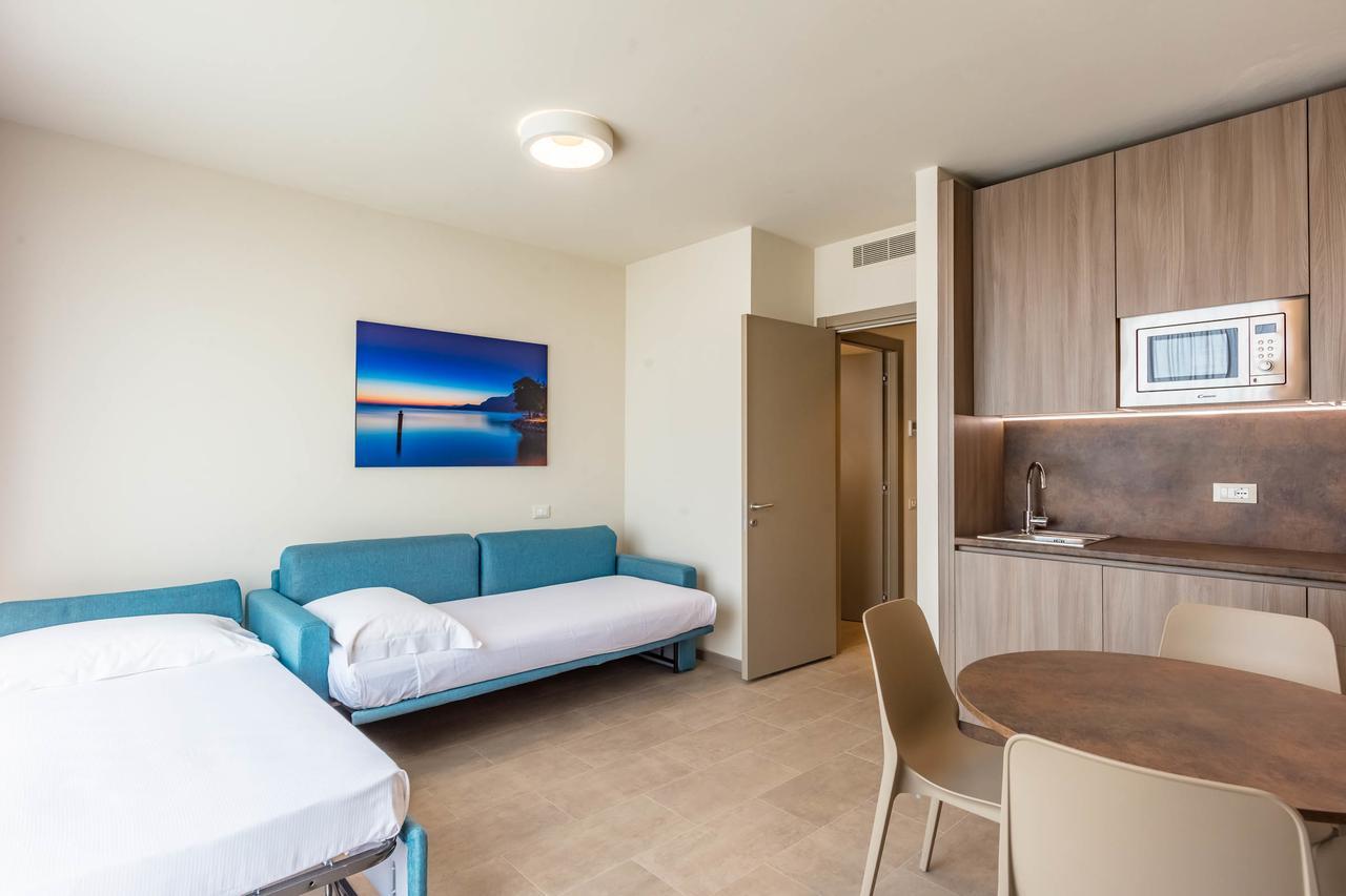 Le Torri Del Garda Familyspa Resort Torri Del Benaco Eksteriør billede