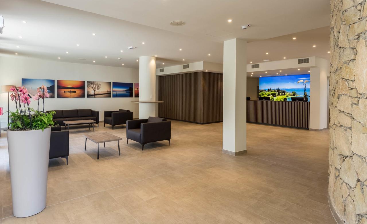 Le Torri Del Garda Familyspa Resort Torri Del Benaco Eksteriør billede