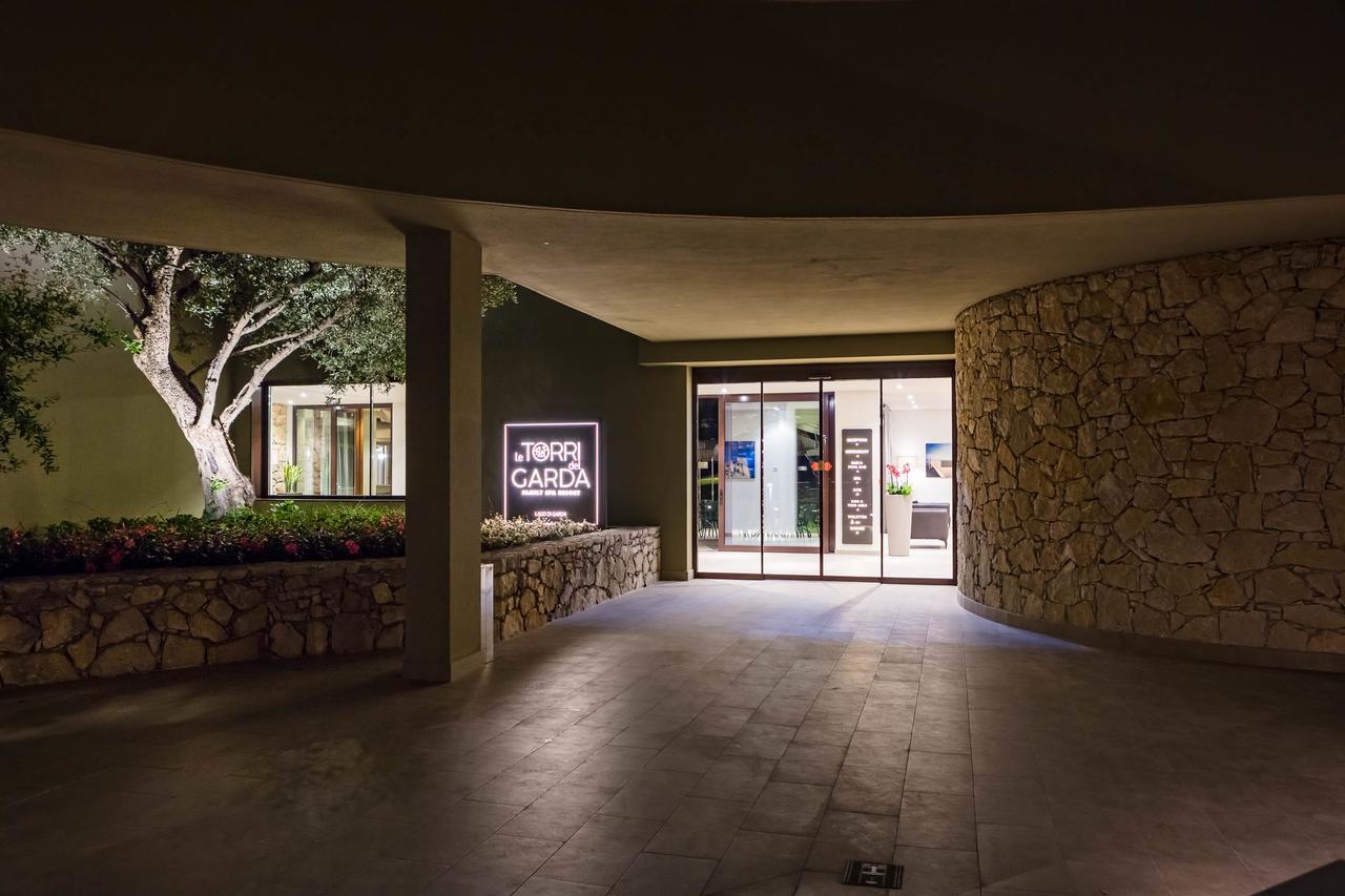 Le Torri Del Garda Familyspa Resort Torri Del Benaco Eksteriør billede