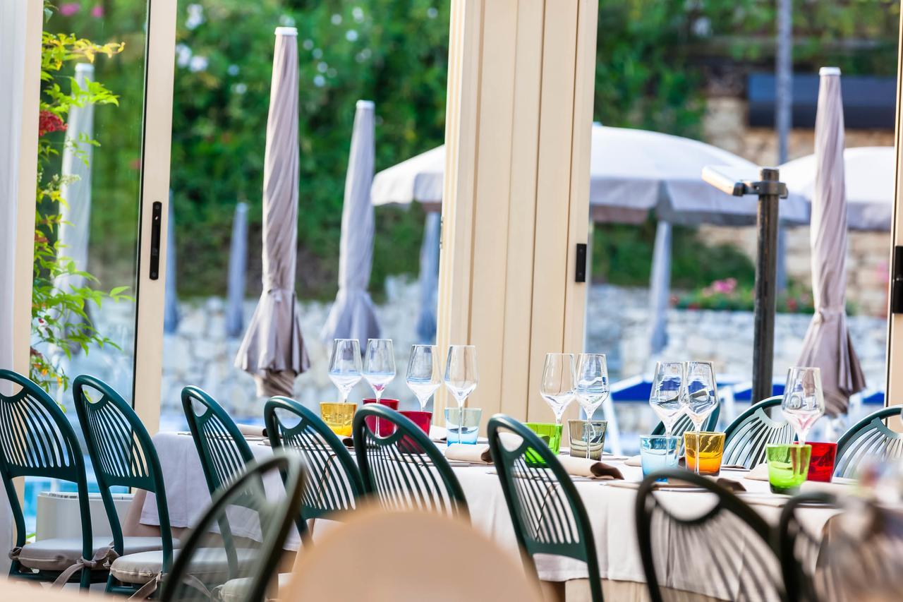 Le Torri Del Garda Familyspa Resort Torri Del Benaco Eksteriør billede