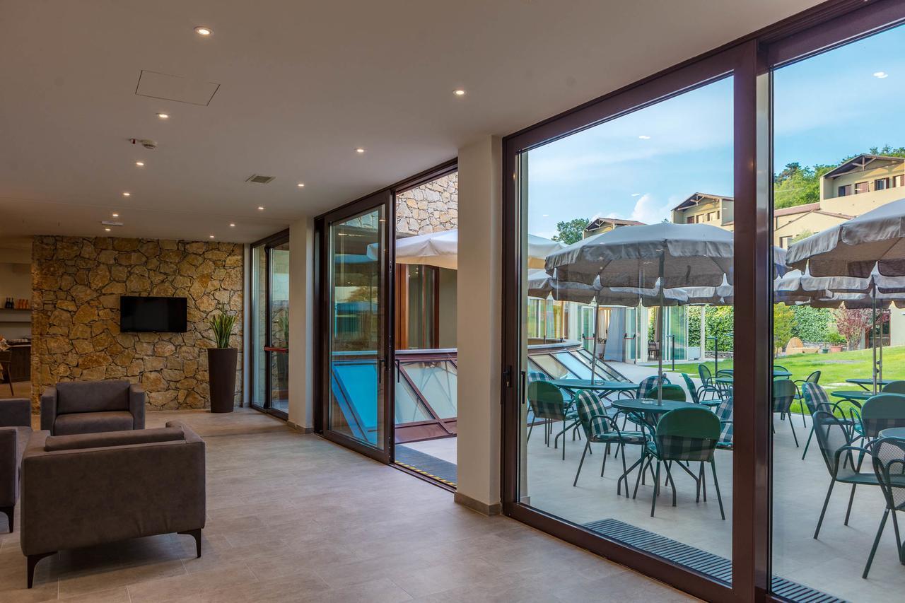Le Torri Del Garda Familyspa Resort Torri Del Benaco Eksteriør billede