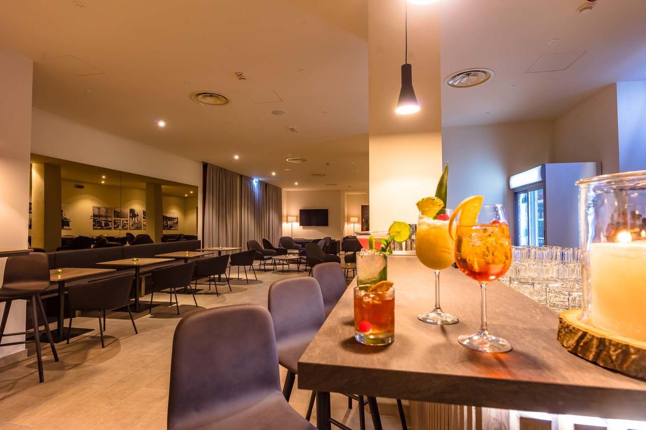 Le Torri Del Garda Familyspa Resort Torri Del Benaco Eksteriør billede